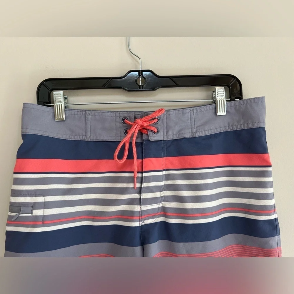 Vineyard Vines Men's Grey Striped Unlined Swim Board Shorts, size 30